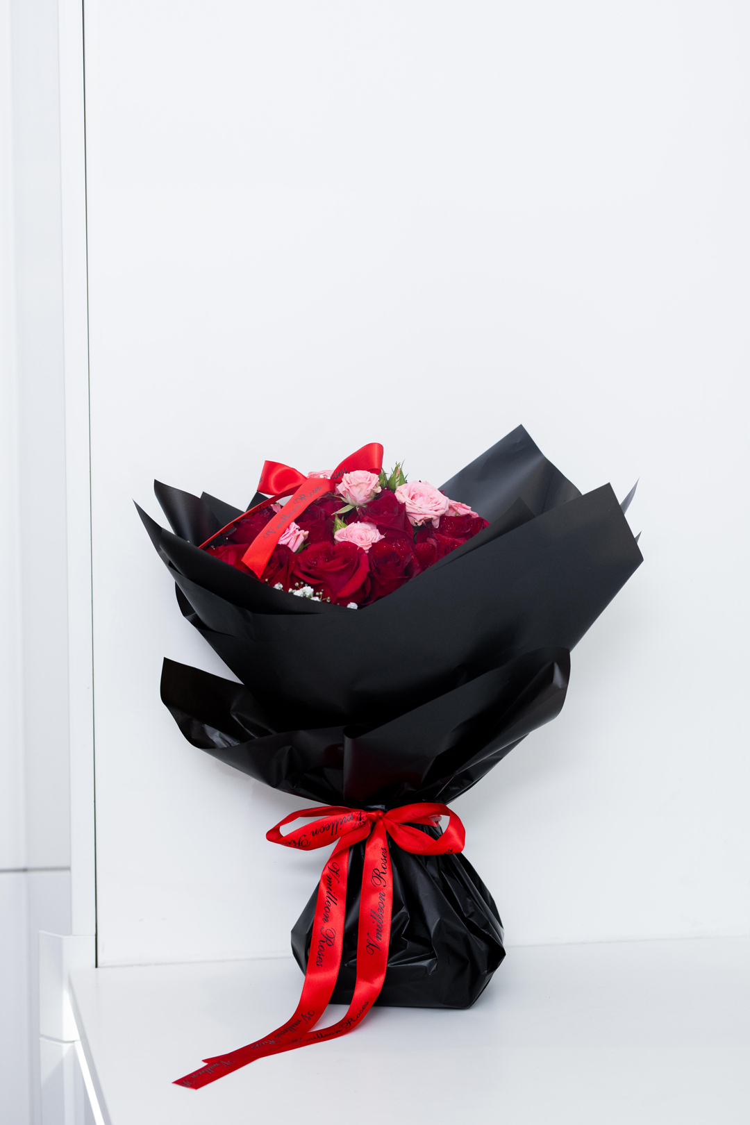 Signature Red Roses Bouquet