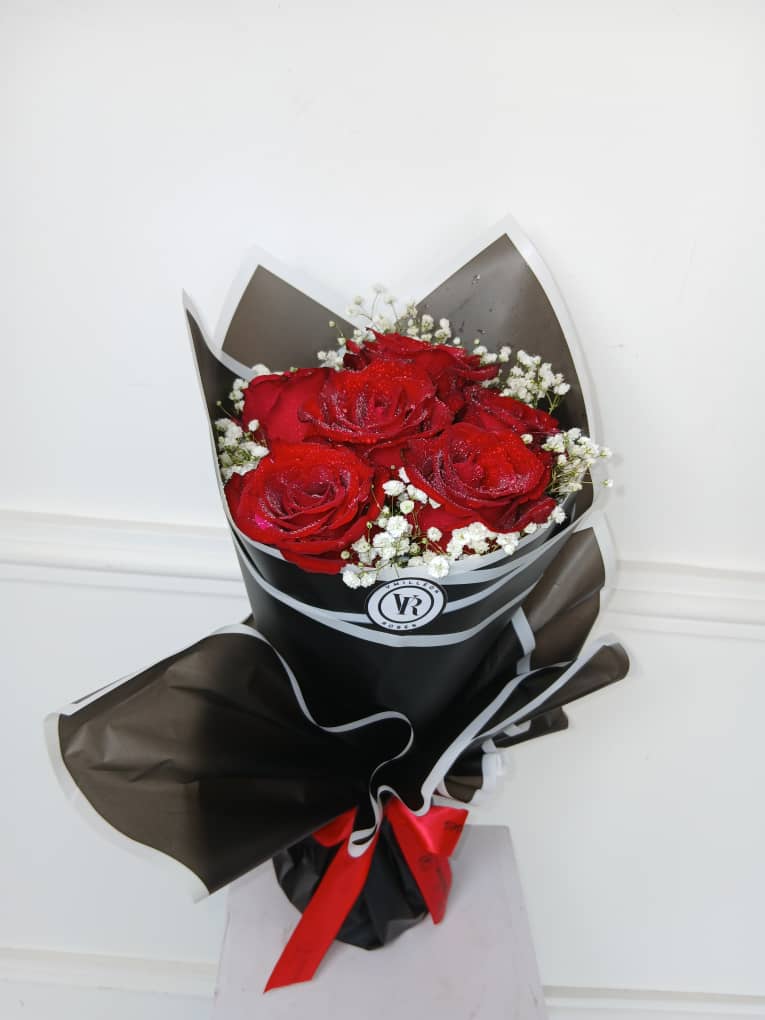 Mini Bouquet (6 roses)
