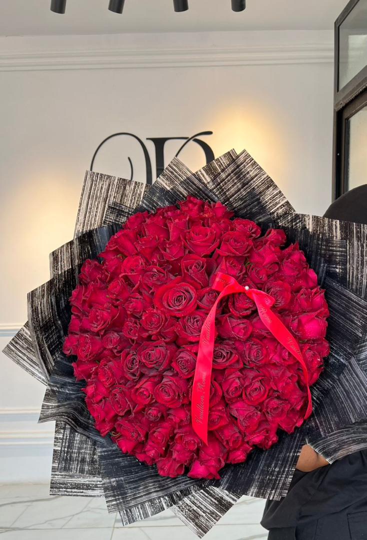 100 Rose Bouquet